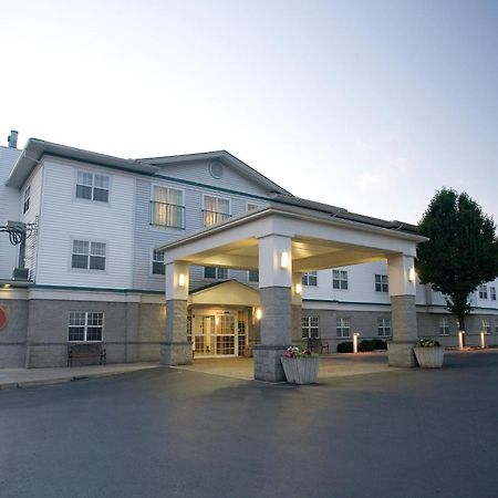 Host Inn An All Suites Hotel Уилкс Бар Екстериор снимка