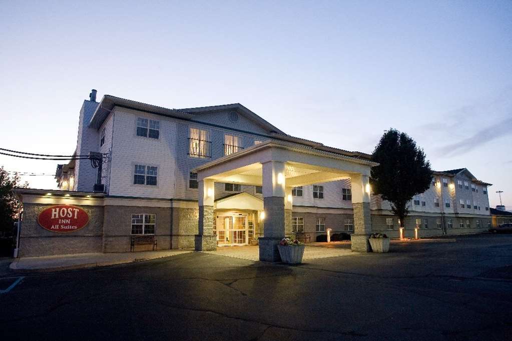 Host Inn An All Suites Hotel Уилкс Бар Екстериор снимка